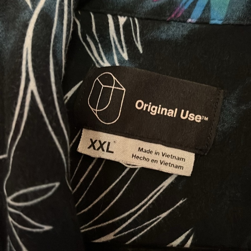 Original Use Button-Down Leaf Print - image 4